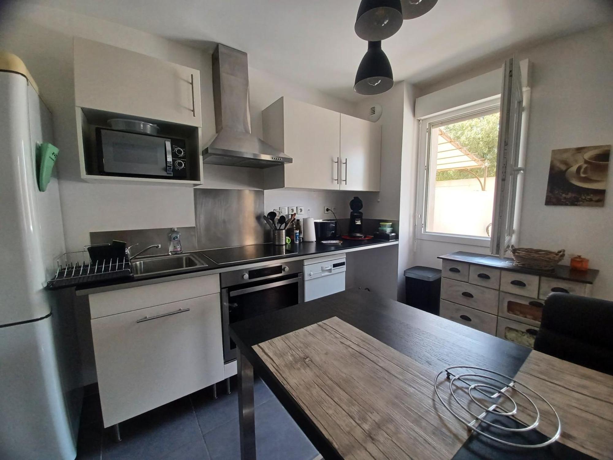 L'Isle Sur La Sorgue, Appartement 2 Pieces Jardin Parking Luaran gambar