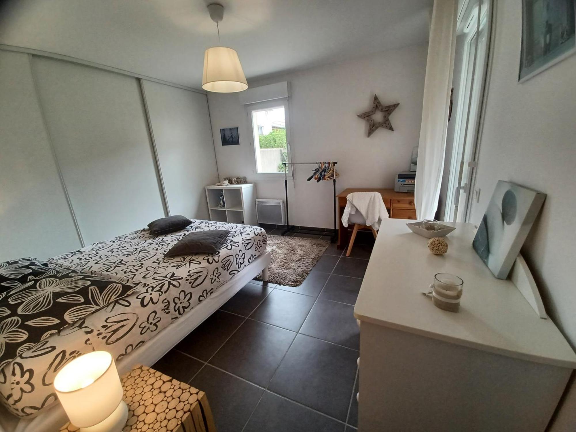 L'Isle Sur La Sorgue, Appartement 2 Pieces Jardin Parking Luaran gambar